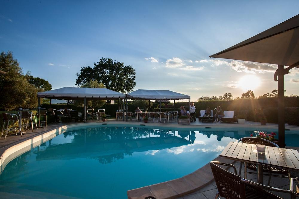 Hotel La Posta di Torrenova Orbetello Esterno foto